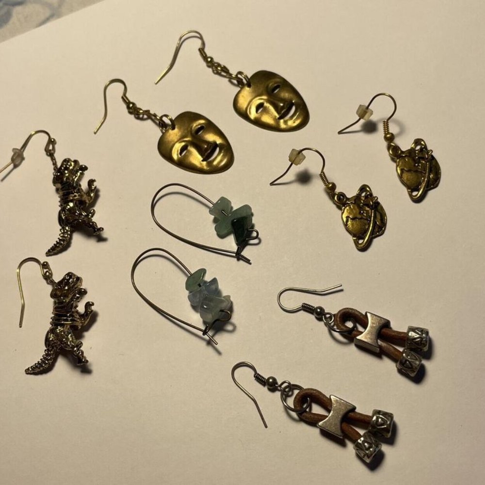 Lot Of 5 Dangle Costume Earrings Pierced Mix Dinosaur / Drama Mask / Planet